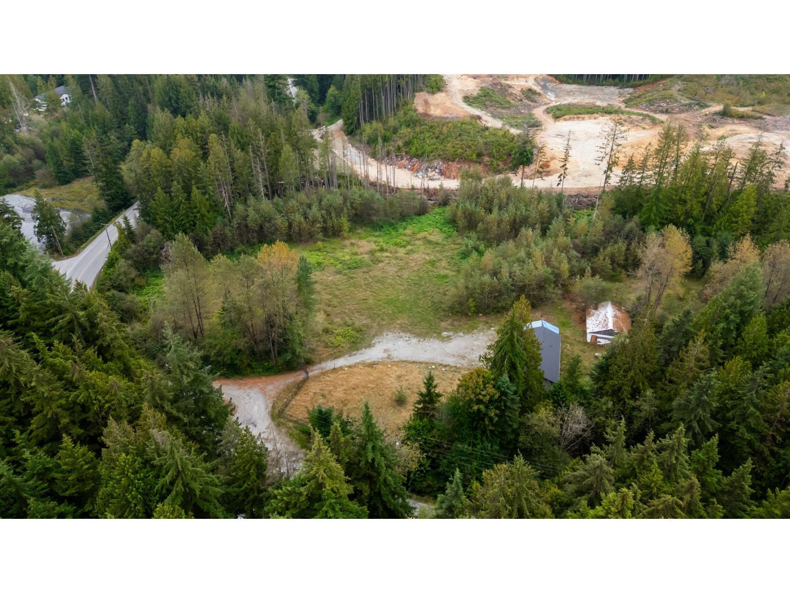 












32482 DEWDNEY TRUNK ROAD

,
Mission,







British Columbia
V2V7E8

