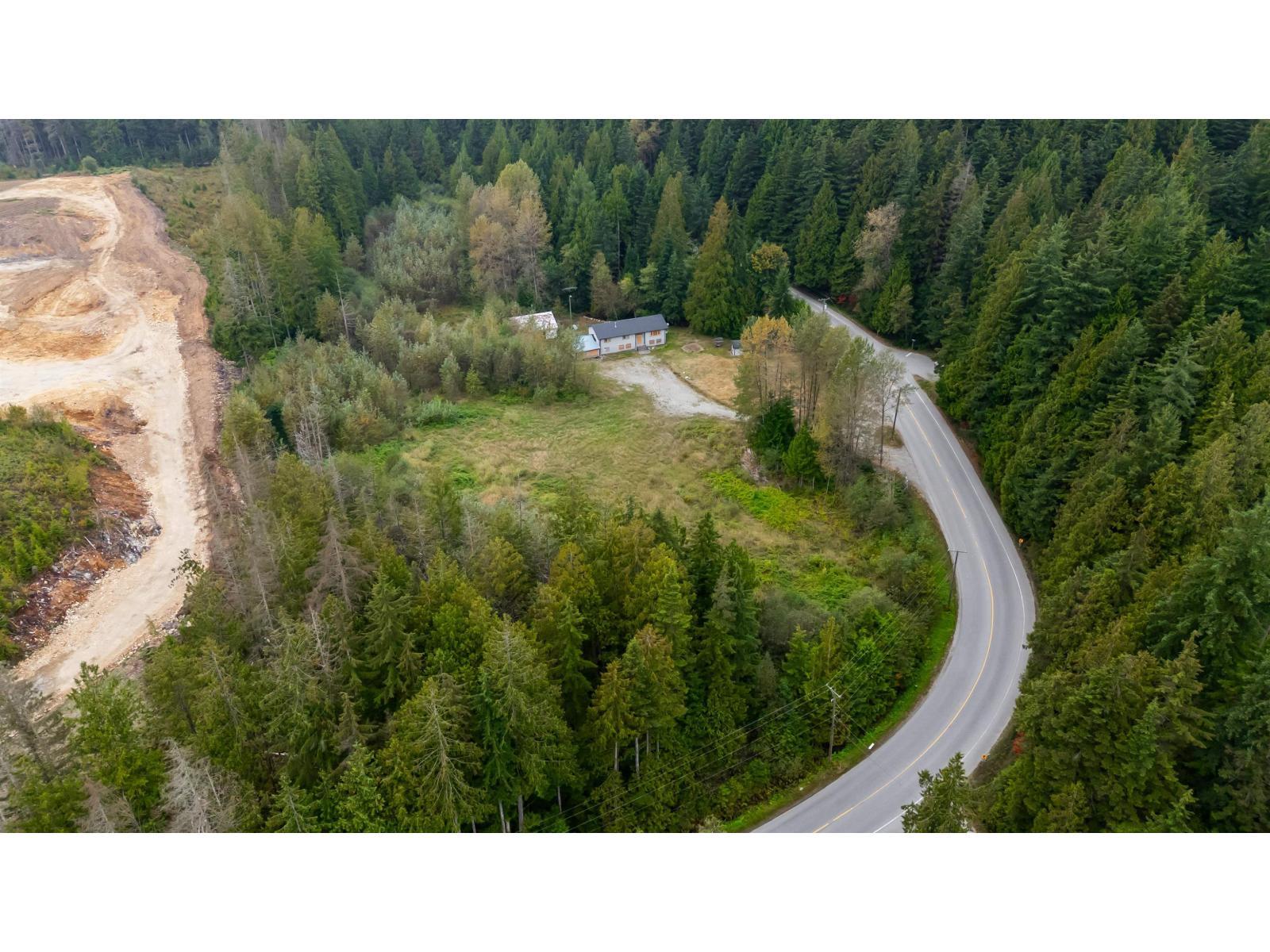 












32482 DEWDNEY TRUNK ROAD

,
Mission,







British Columbia
V2V7E8

