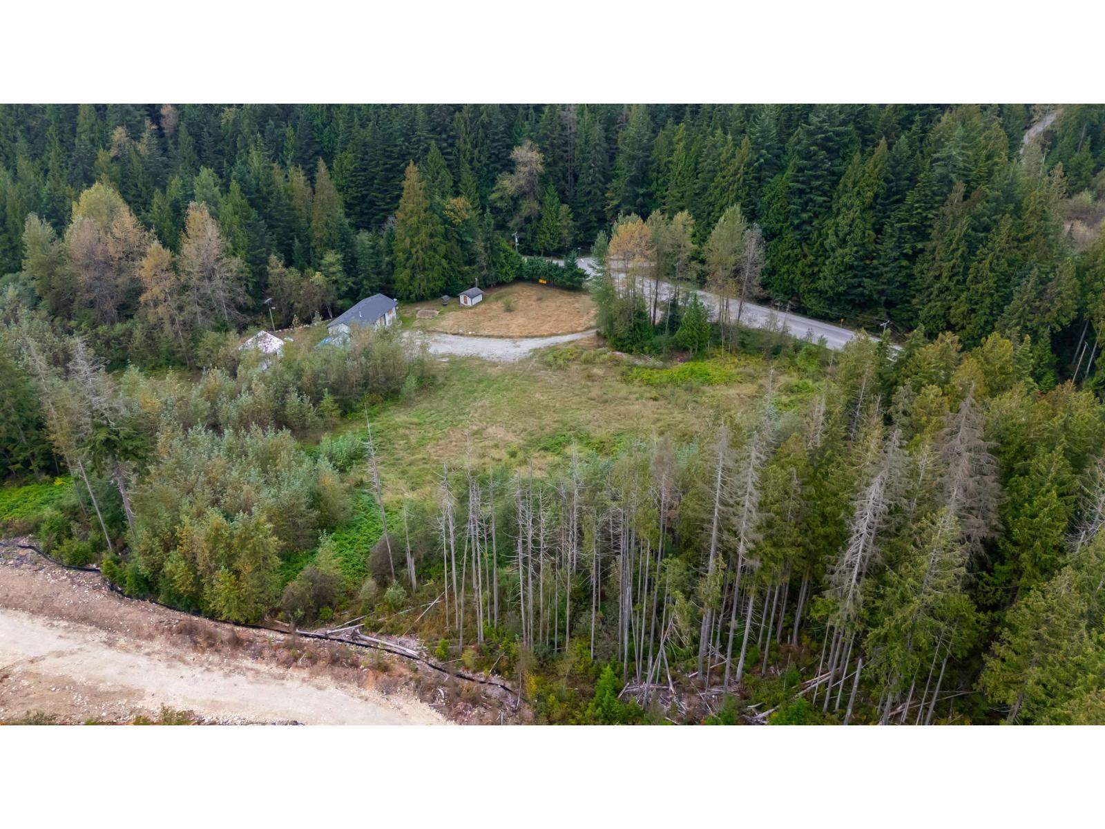 












32482 DEWDNEY TRUNK ROAD

,
Mission,







British Columbia
V2V7E8

