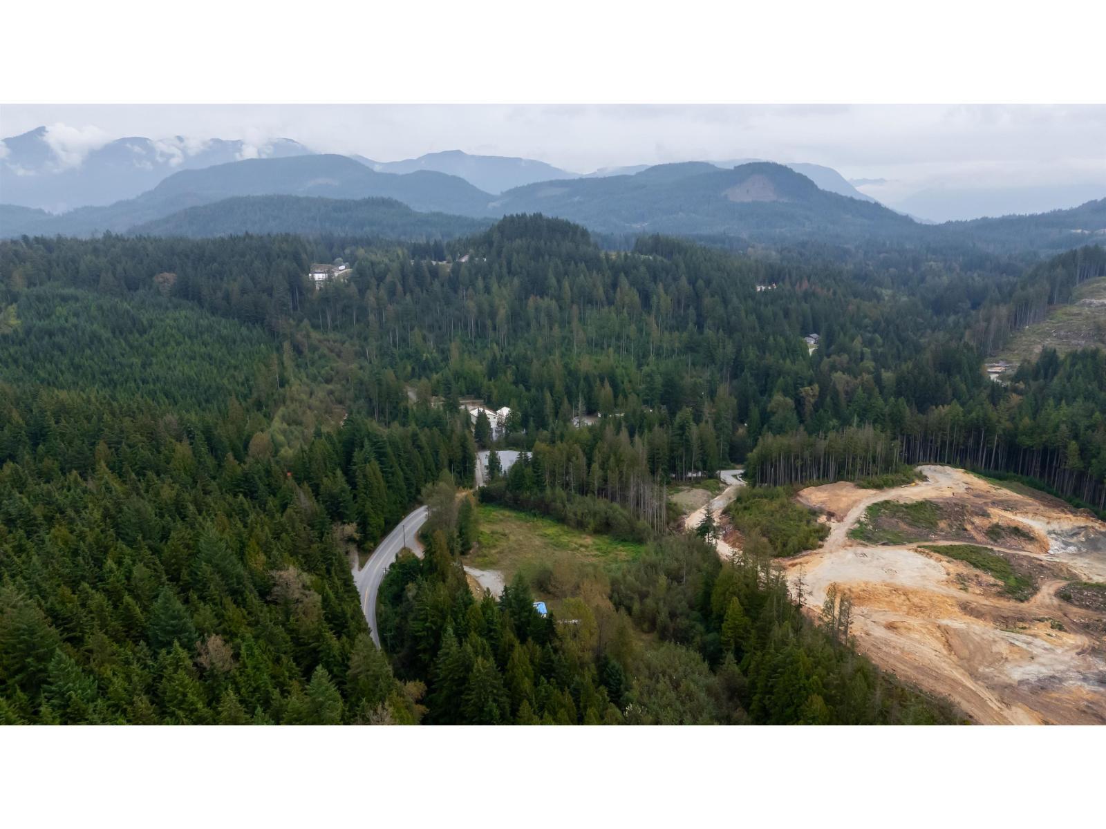 












32482 DEWDNEY TRUNK ROAD

,
Mission,







British Columbia
V2V7E8

