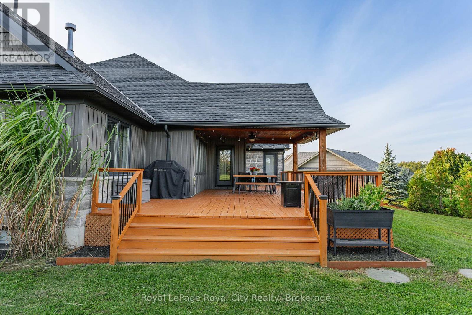 












103 MARSHALL HEIGHTS ROAD

,
West Grey,




Ontario
N0G1R0

