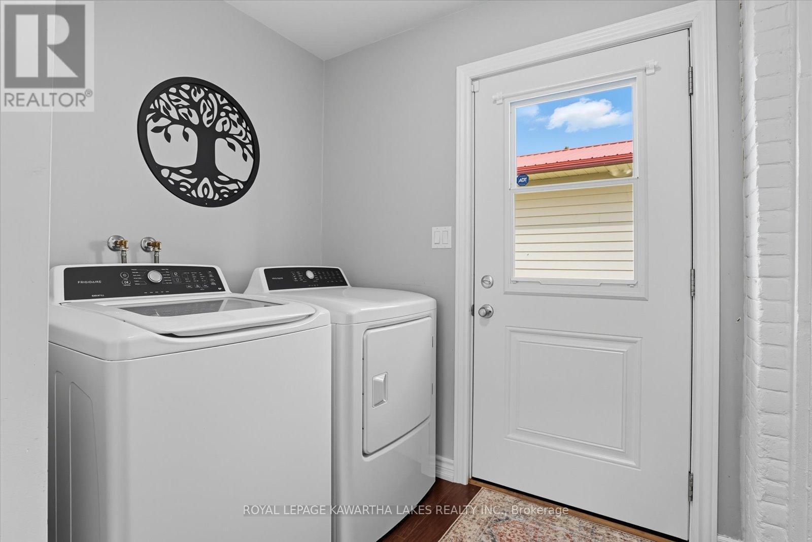 












18 MARY STREET W

,
Kawartha Lakes (Lindsay),




Ontario
K9V2N4

