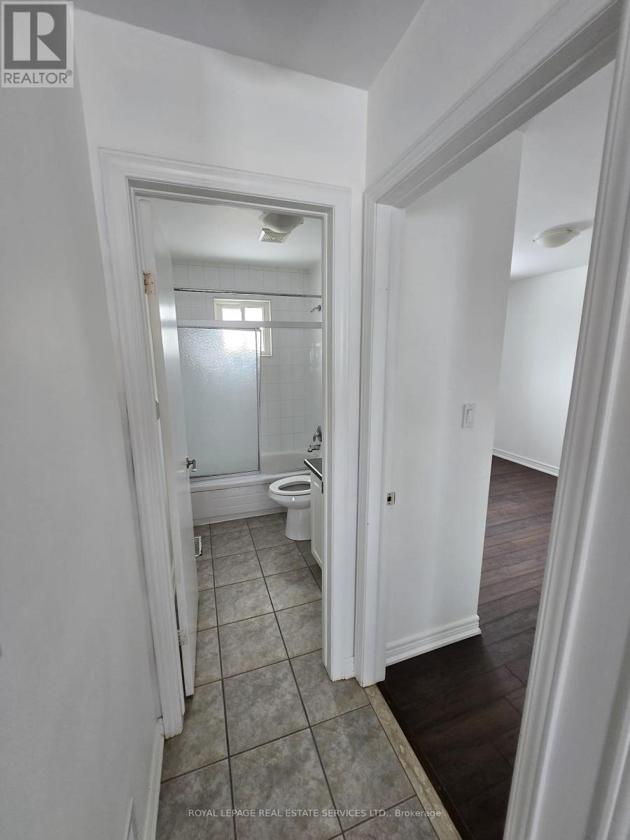 












9240 BRITANNIA ROAD

,
Milton,







Ontario
L9T7G5

