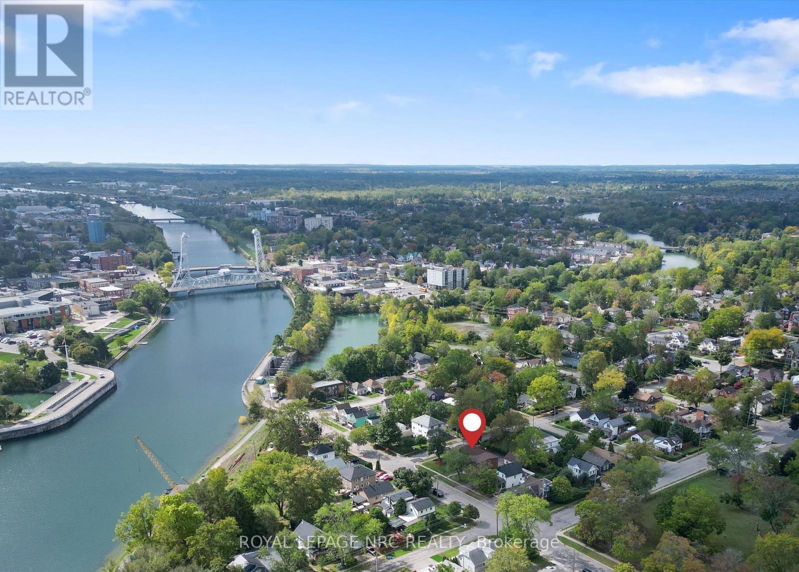 












35 AQUEDUCT STREET

,
Welland (Prince Charles),




Ontario
L3C1B7

