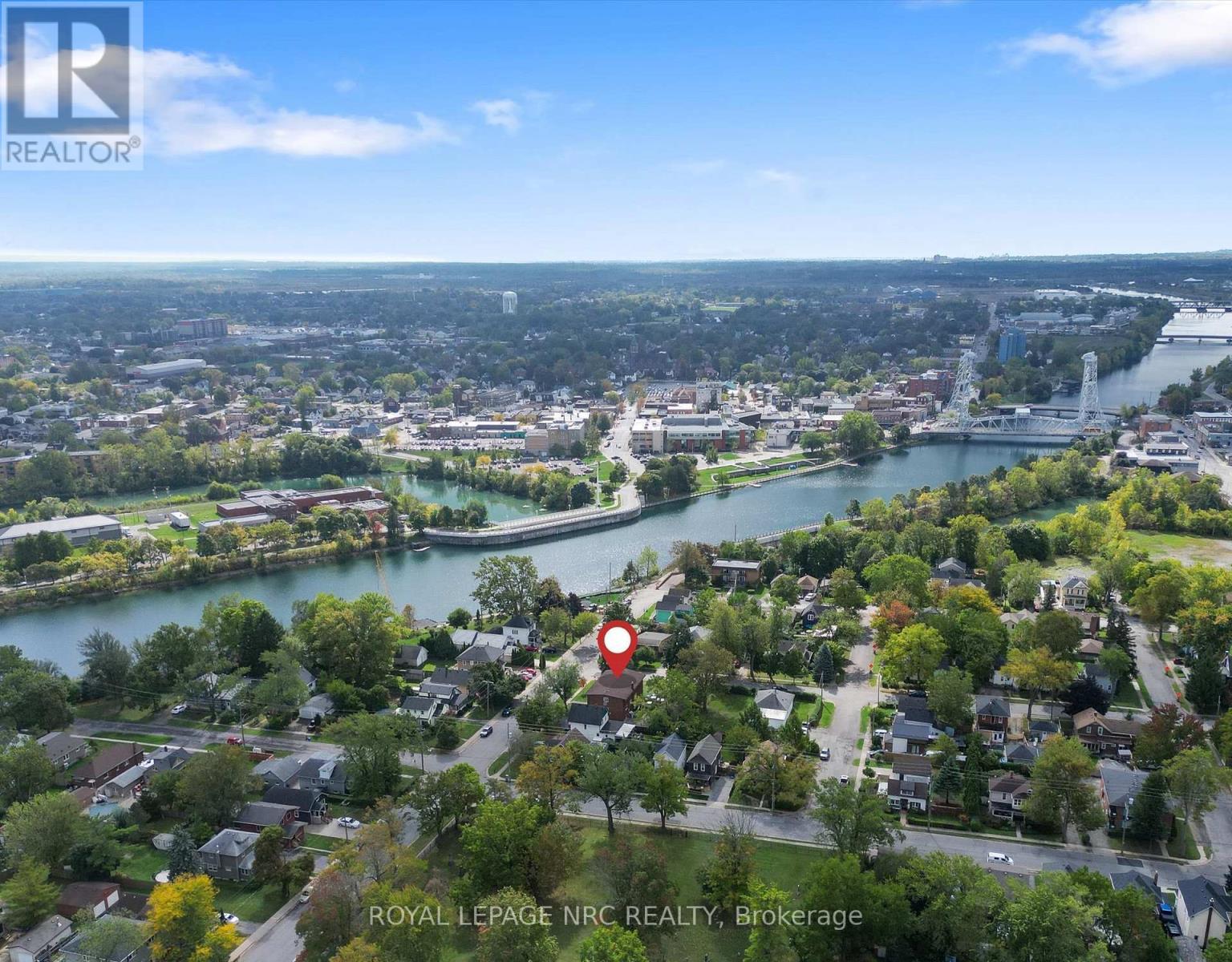 












35 AQUEDUCT STREET

,
Welland (Prince Charles),




Ontario
L3C1B7

