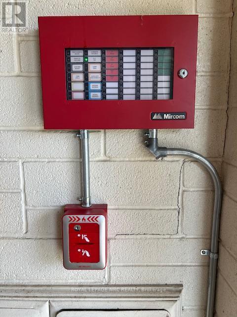 












35 AQUEDUCT STREET

,
Welland (Prince Charles),




Ontario
L3C1B7

