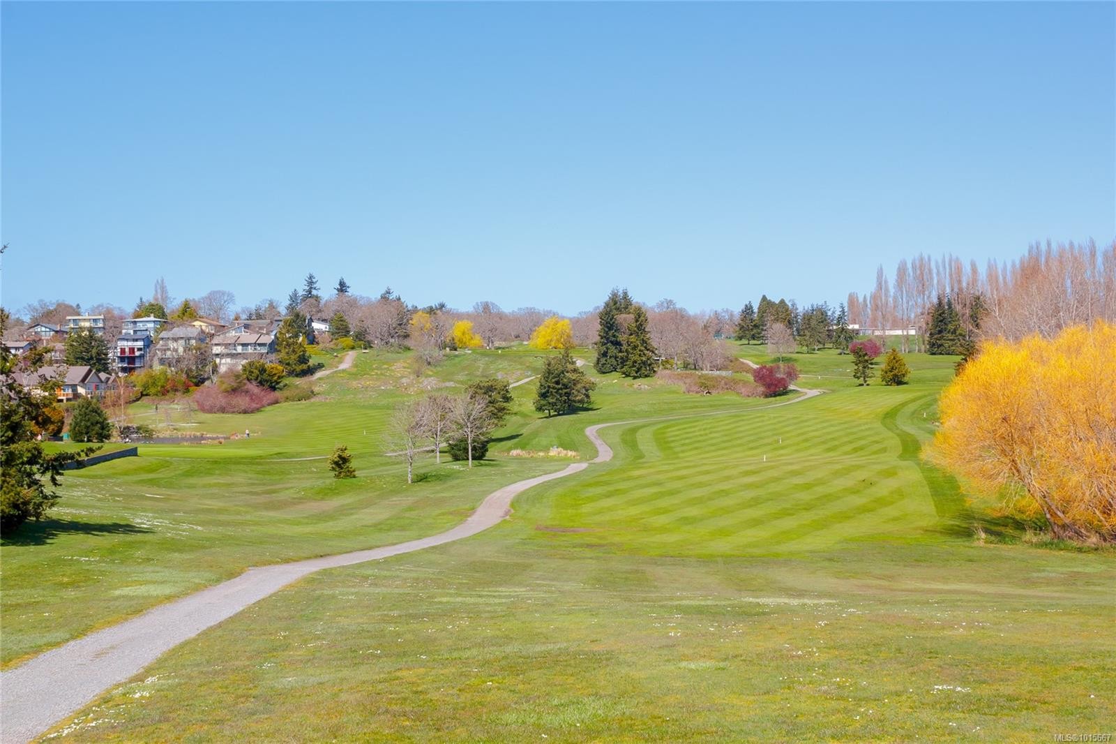 









2700


Hamilton

Rd,
Victoria,




BC
V8R 2Y4

