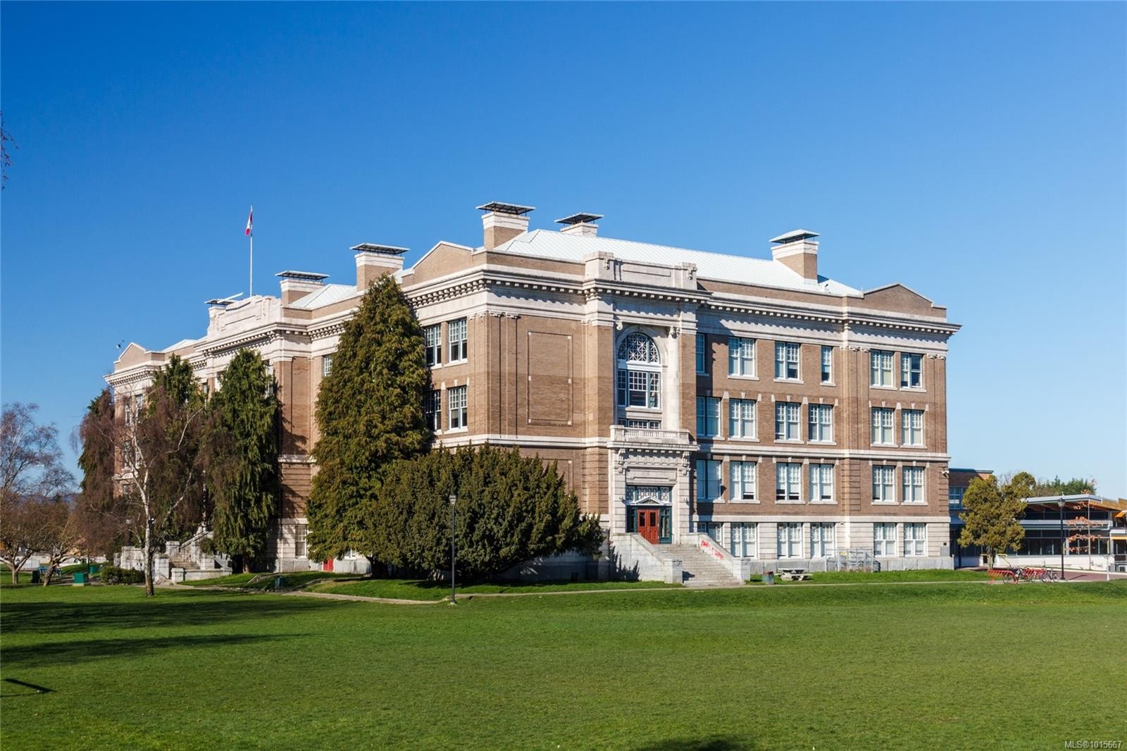 









2700


Hamilton

Rd,
Victoria,




BC
V8R 2Y4

