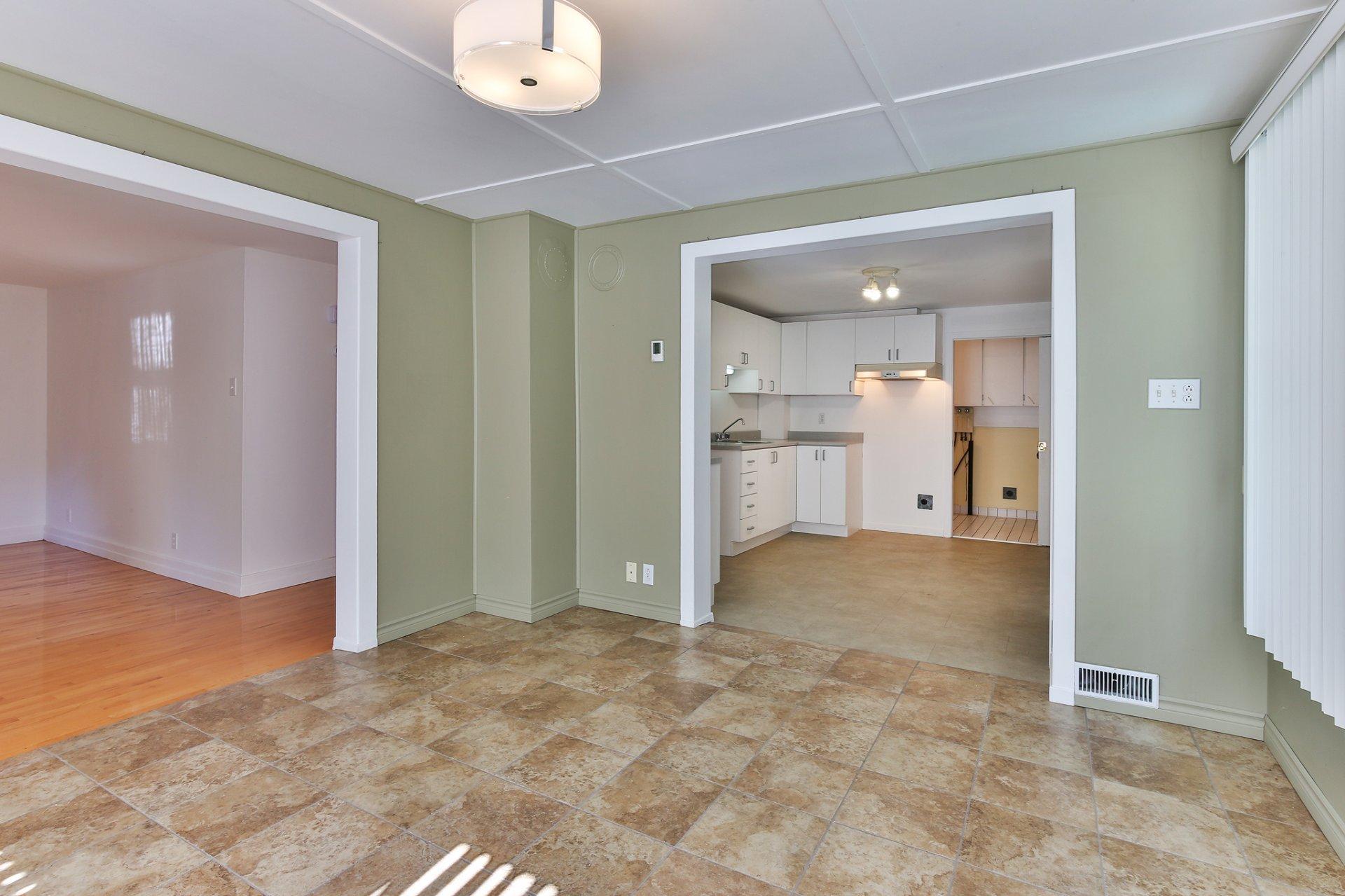 









14

 - 14B


Rue Élisabeth

,
Bedford - Ville,




QC
J0J1A0

