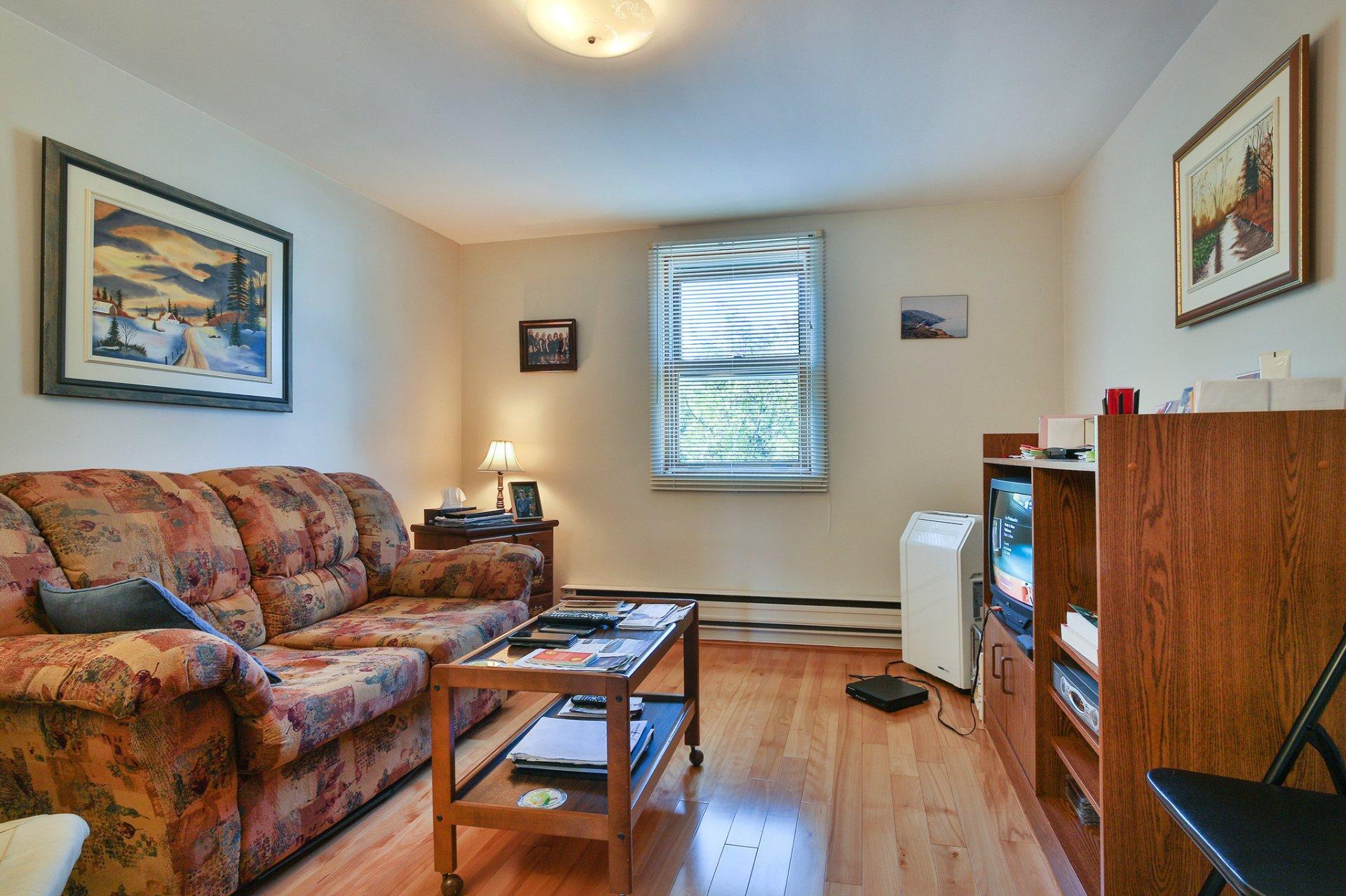 









14

 - 14B


Rue Élisabeth

,
Bedford - Ville,




QC
J0J1A0

