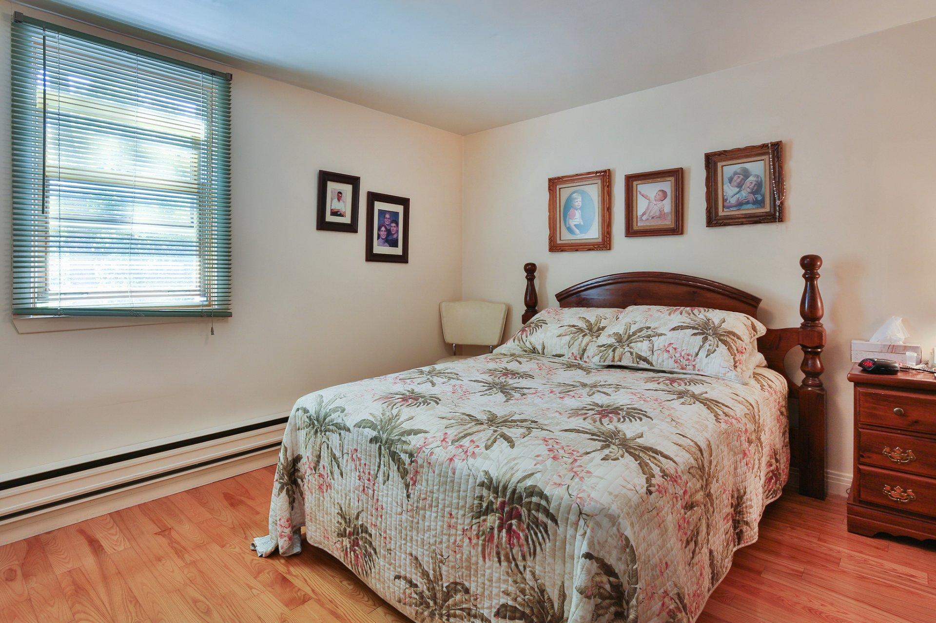 









14

 - 14B


Rue Élisabeth

,
Bedford - Ville,




QC
J0J1A0

