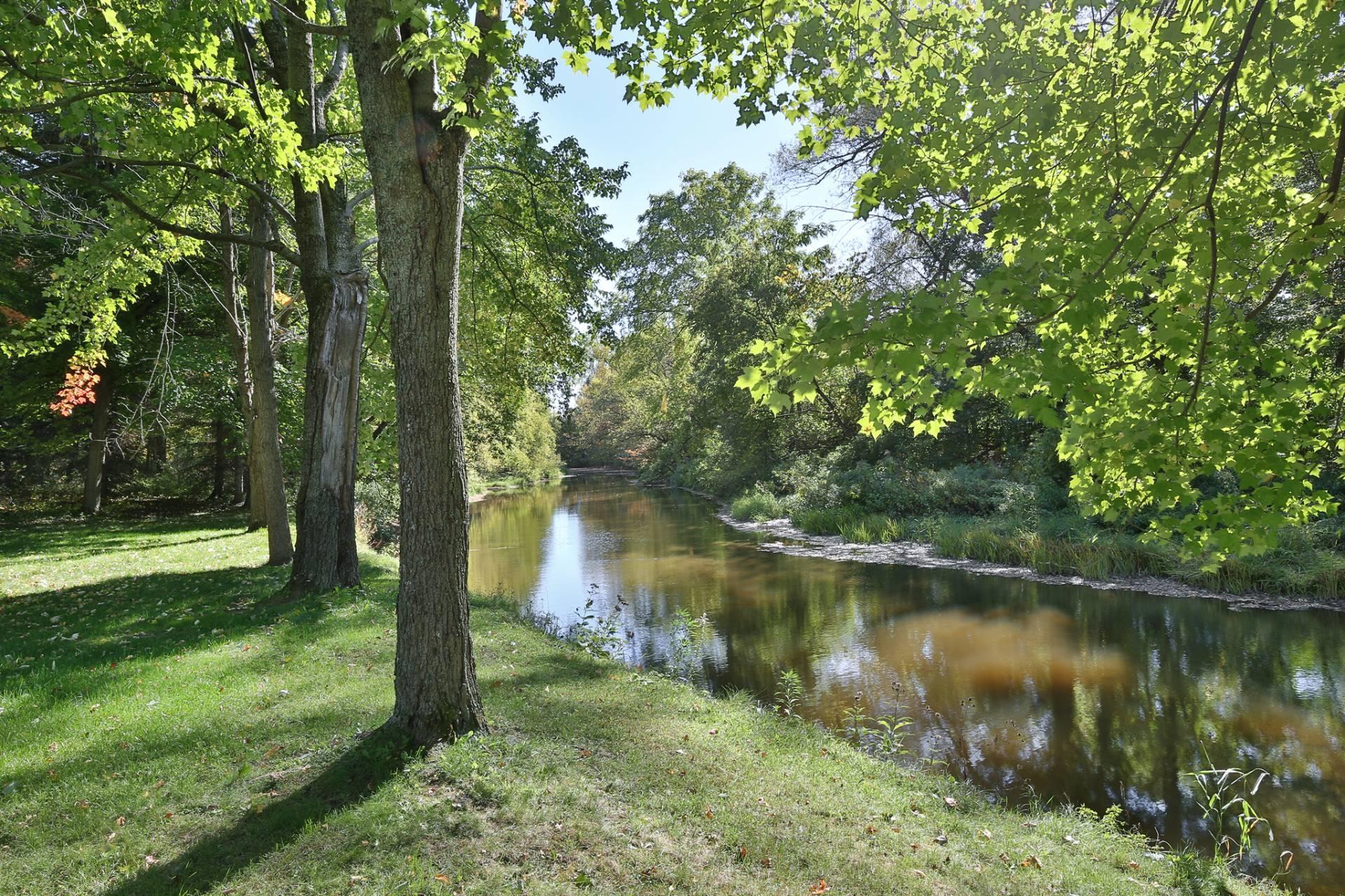 









14

 - 14B


Rue Élisabeth

,
Bedford - Ville,




QC
J0J1A0

