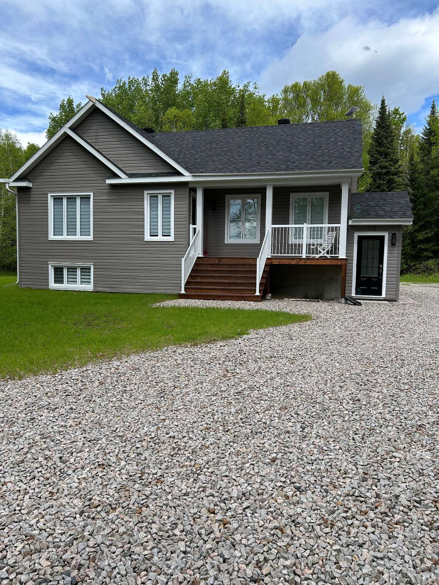 









172


Ch. du Domaine

,
Saint-Michel-des-Saints,




QC
J0K3B0

