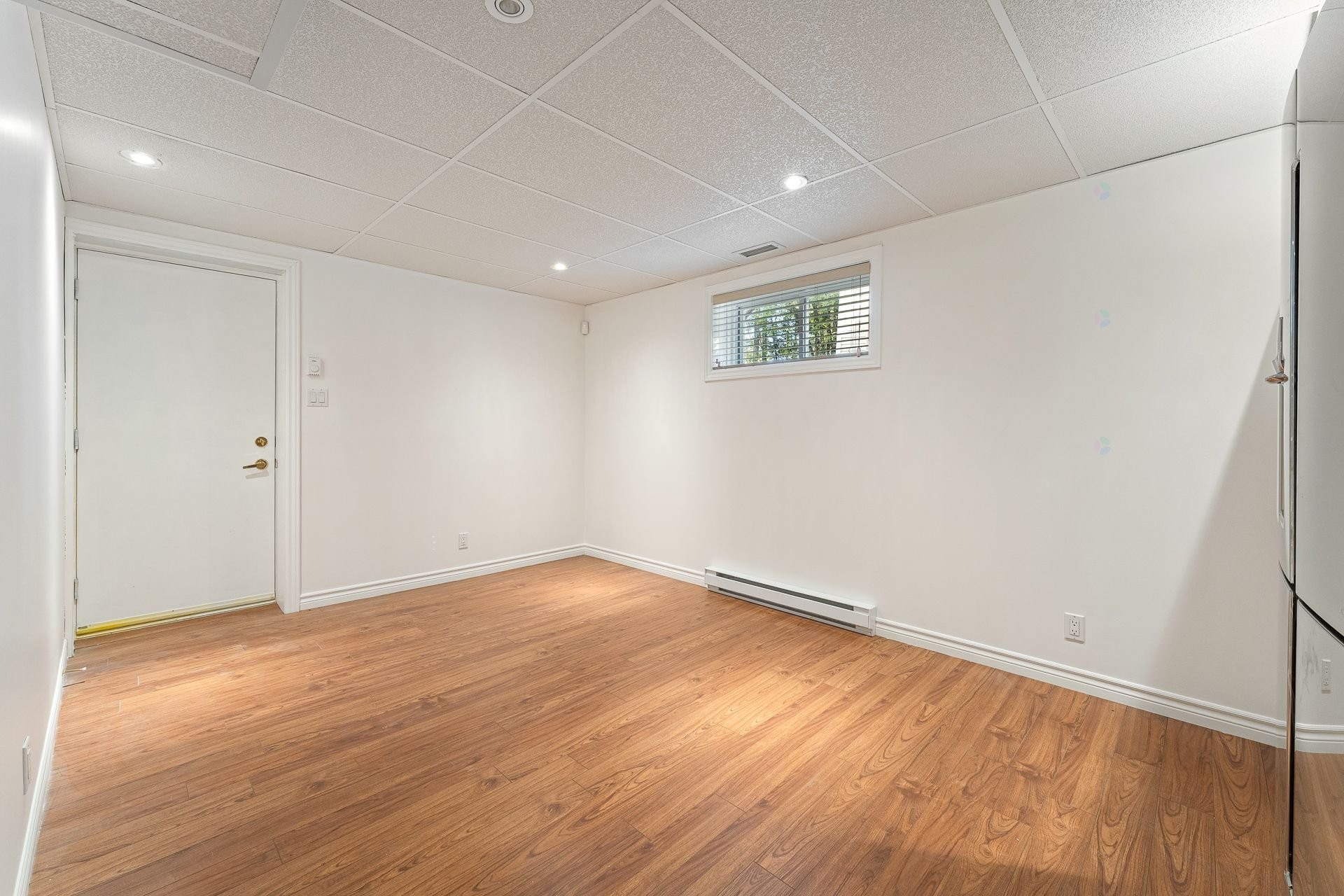 









34


Rue des Tangaras

,
Orford,




QC
J1X0B9

