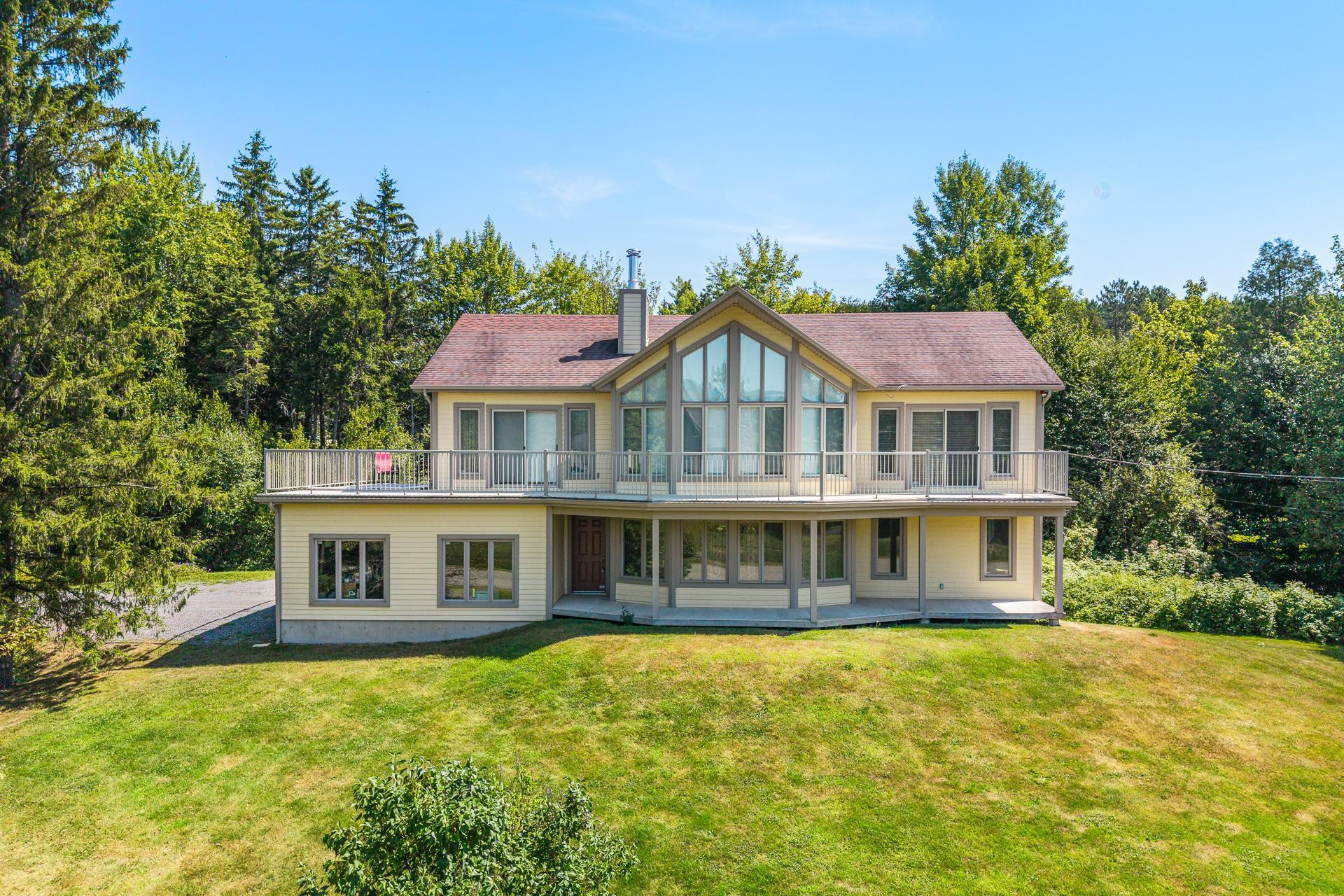 









34


Rue des Tangaras

,
Orford,




QC
J1X0B9

