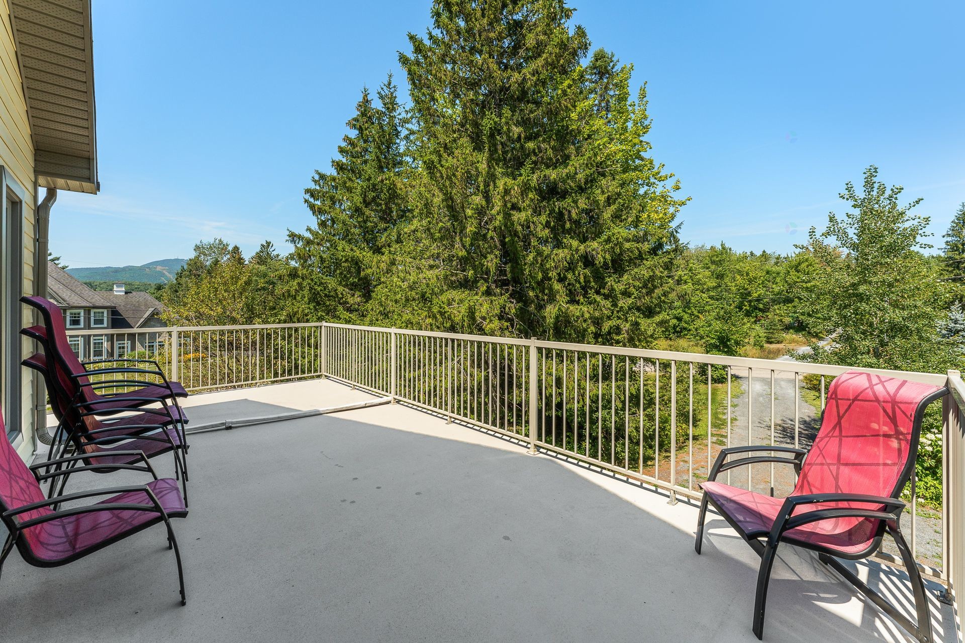 









34


Rue des Tangaras

,
Orford,




QC
J1X0B9

