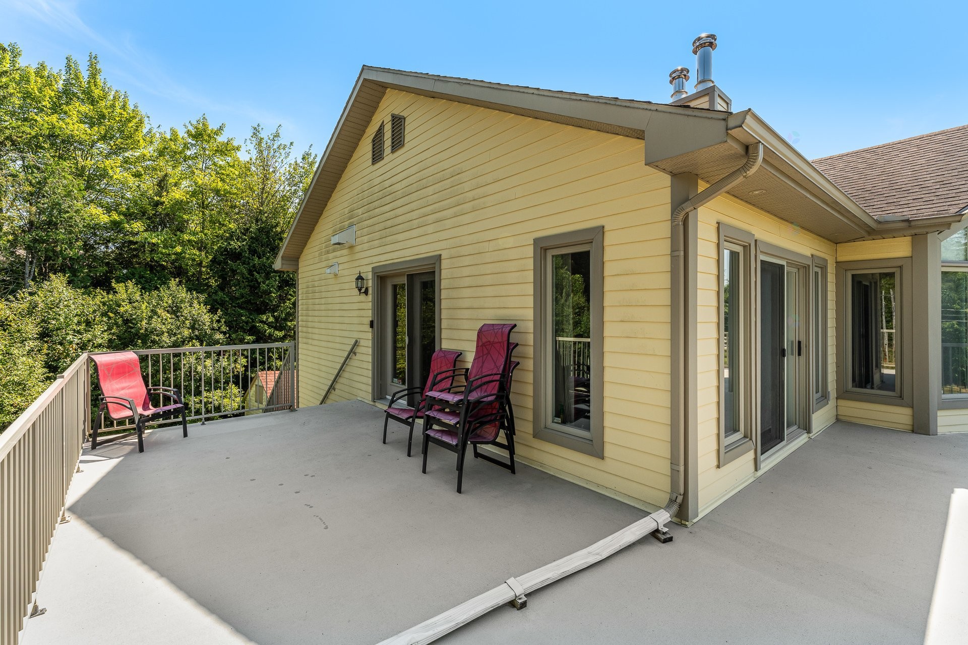 









34


Rue des Tangaras

,
Orford,




QC
J1X0B9

