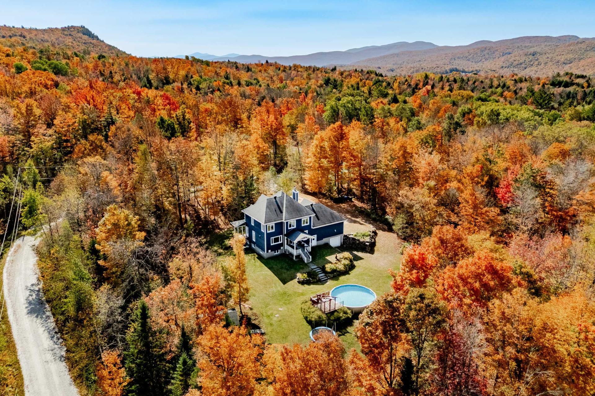 









24


Ch. du Soleil-Levant

,
Bolton-Est,




QC
J0E1G0

