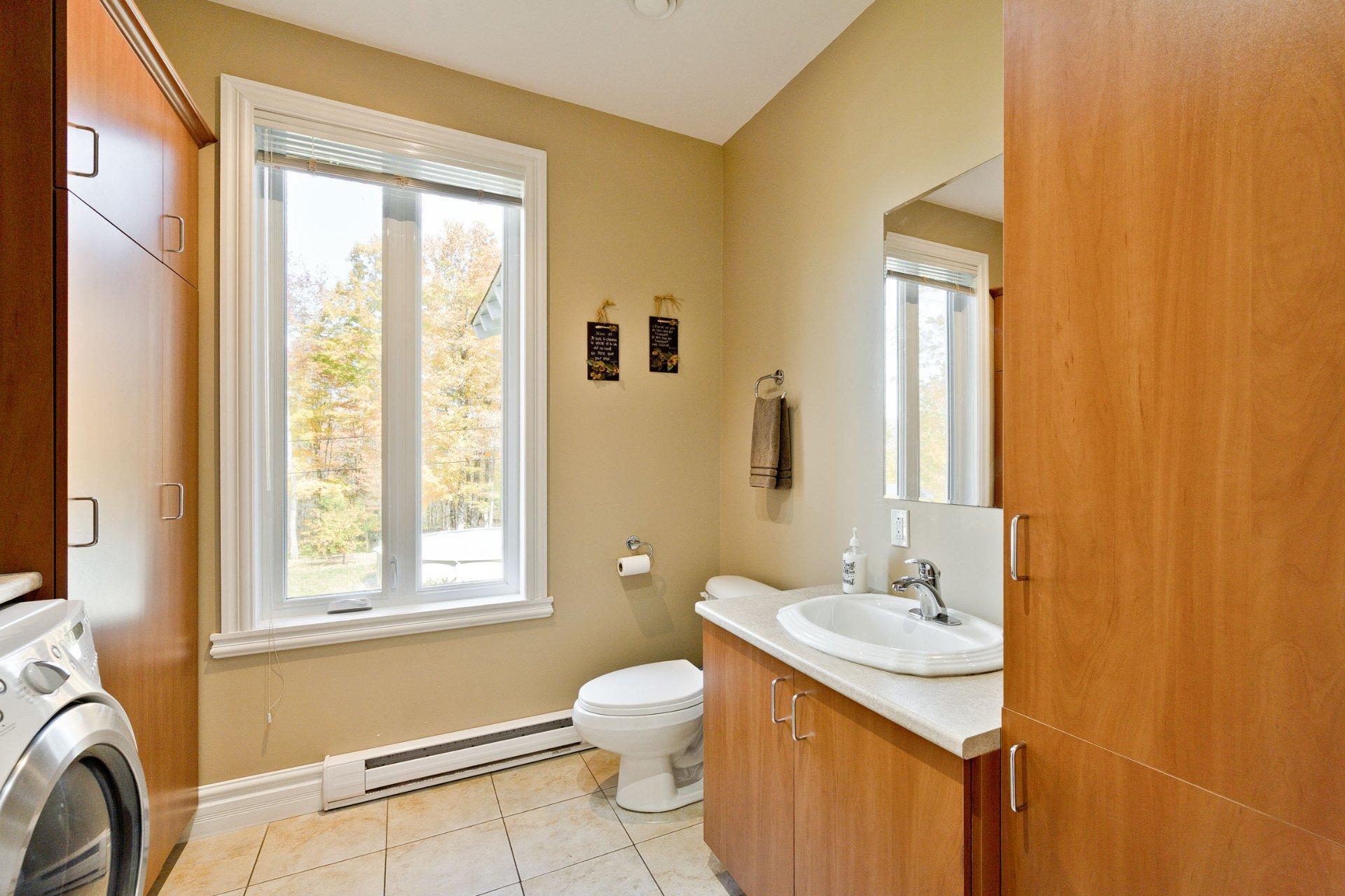 









24


Ch. du Soleil-Levant

,
Bolton-Est,




QC
J0E1G0

