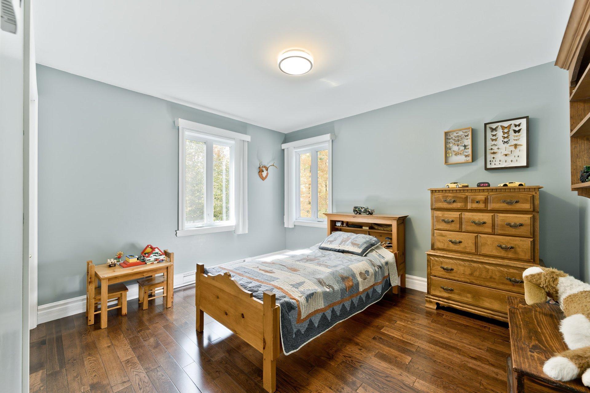 









24


Ch. du Soleil-Levant

,
Bolton-Est,




QC
J0E1G0

