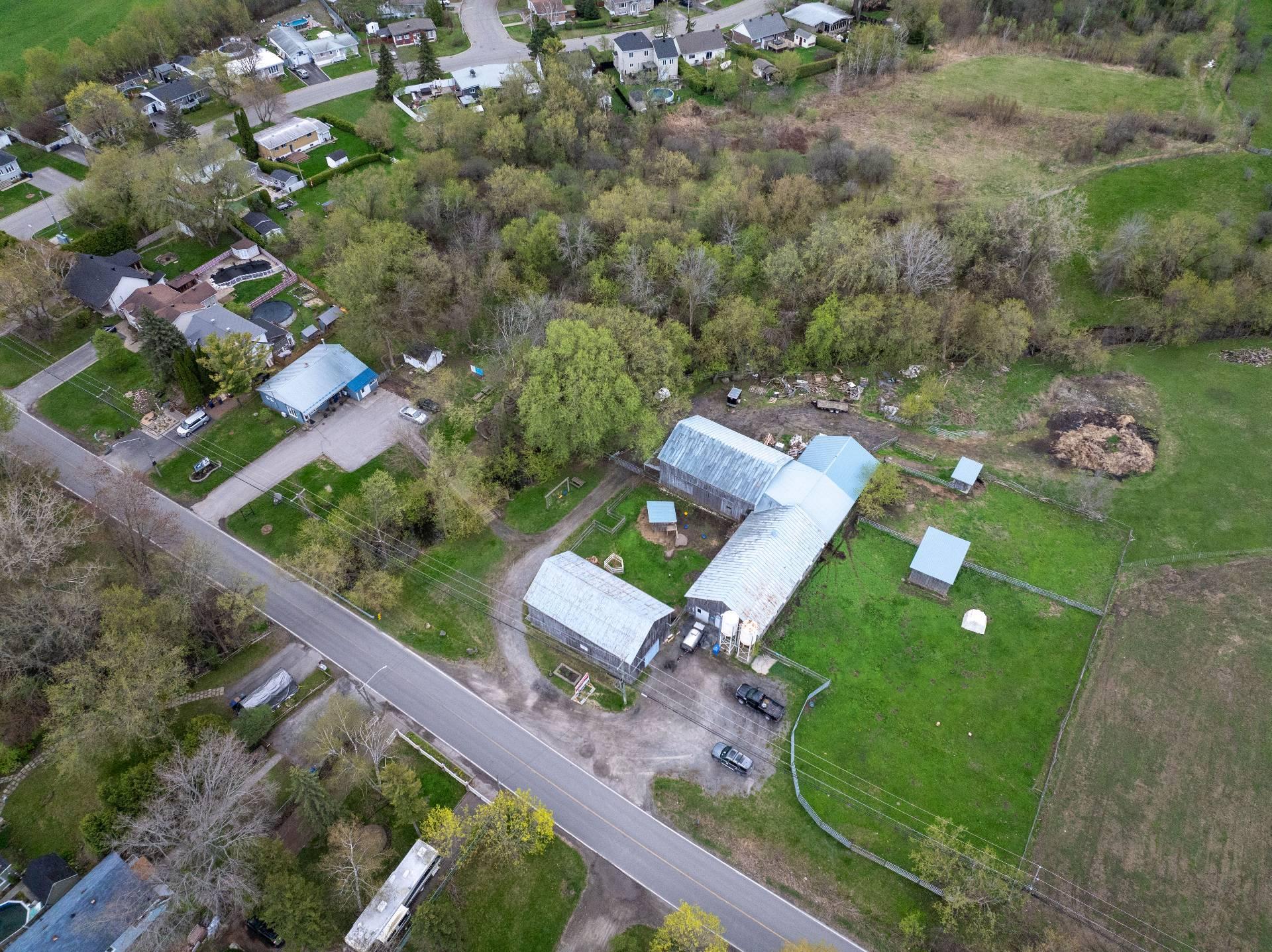 









4700

 - 4740


Boul. des Mille-Îles

,
Laval (Auteuil),




QC
H7J1A1

