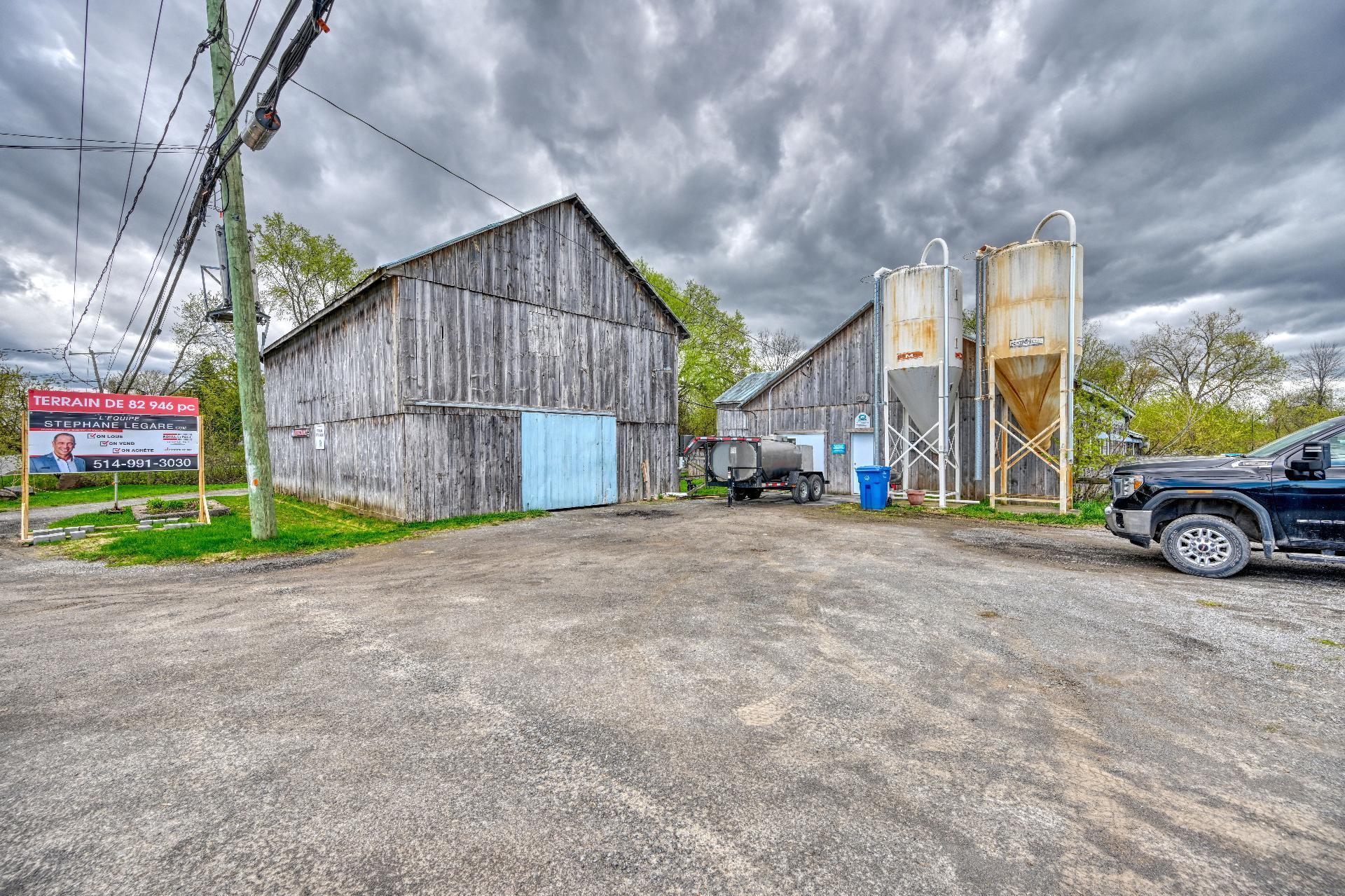 









4700

 - 4740


Boul. des Mille-Îles

,
Laval (Auteuil),




QC
H7J1A1

