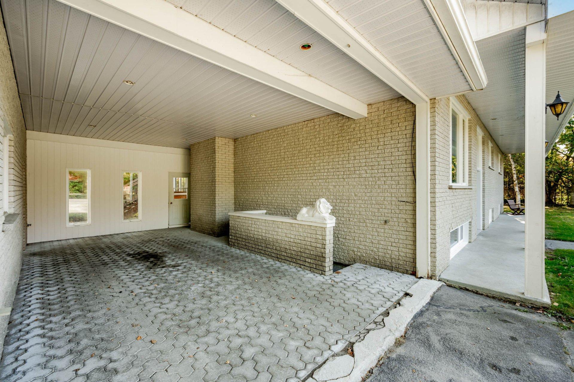 









850


Av. du Parc

,
Sherbrooke (Brompton/Rock Forest/Saint-Élie/Deauville),




QC
J1N3N8

