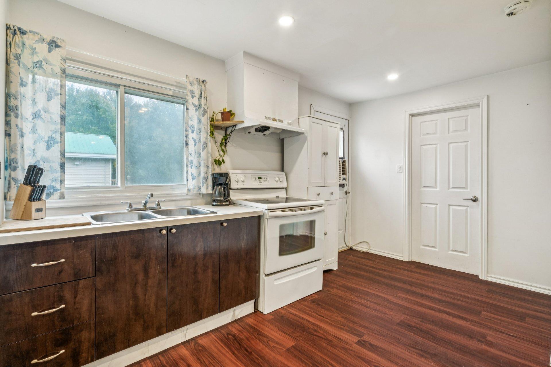 









48


Rue Ginette

,
Noyan,




QC
J0J1B0

