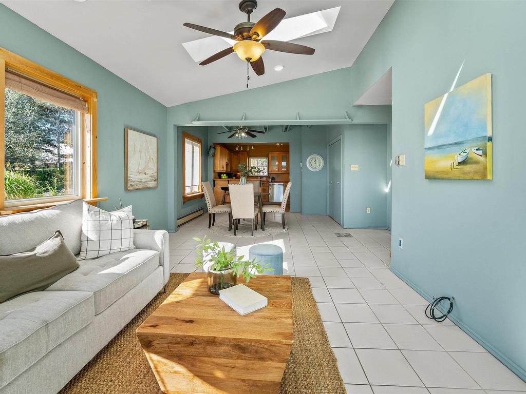 












664 Ketch Harbour Road

,
Portuguese Cove,




NS
B3V 1K2

