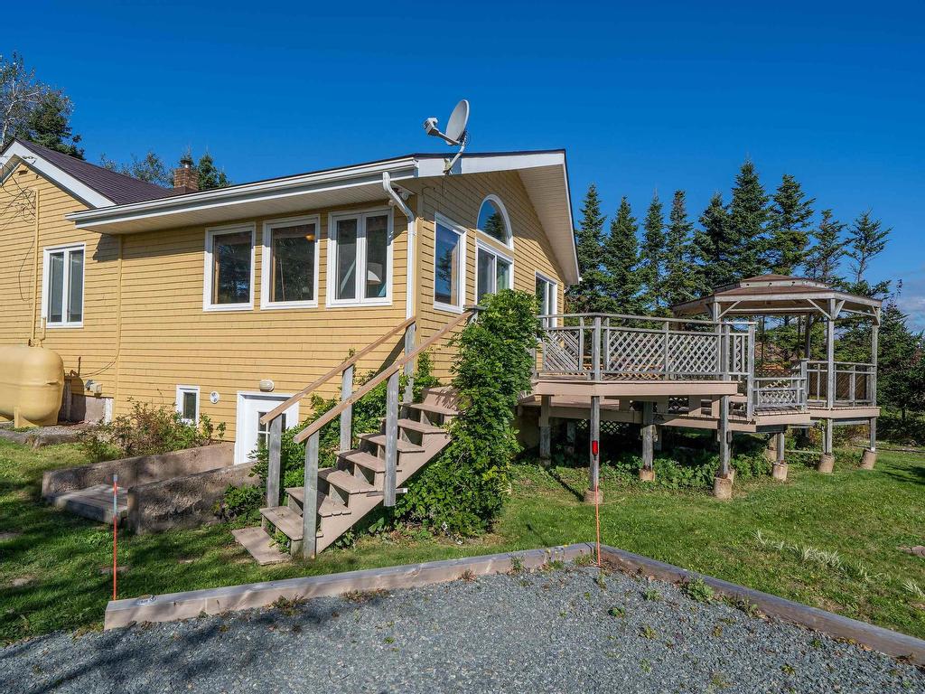 












664 Ketch Harbour Road

,
Portuguese Cove,




NS
B3V 1K2

