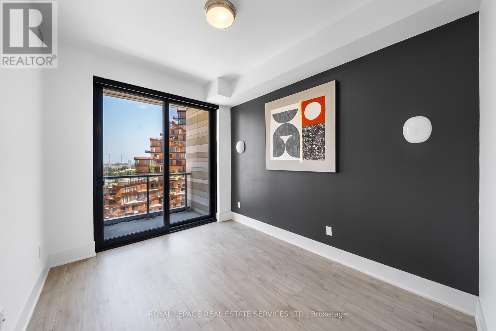 












922 - 118 MERCHANTS' WHARF

,
Toronto,




Ontario
M5A0L3

