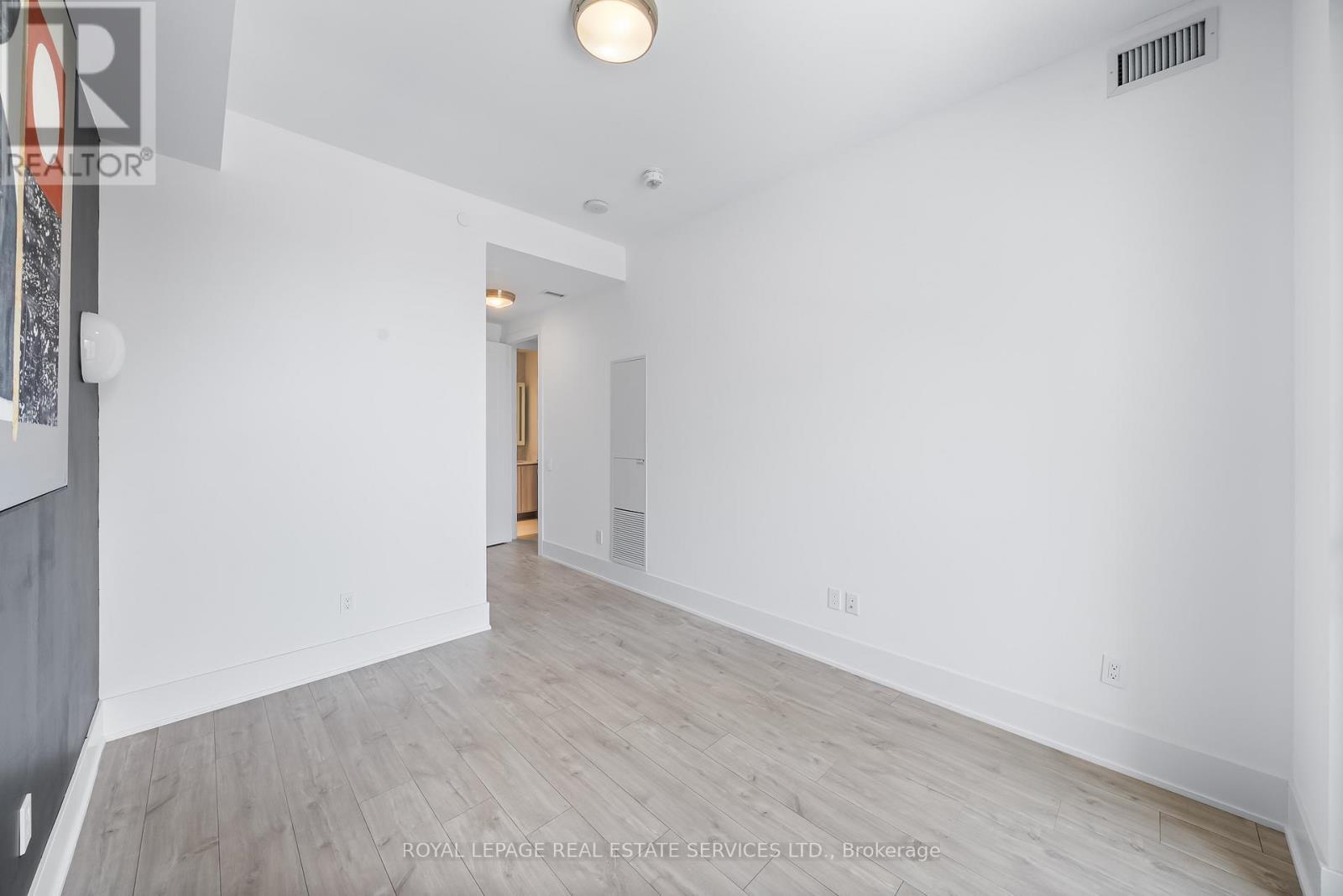 












922 - 118 MERCHANTS' WHARF

,
Toronto,




Ontario
M5A0L3

