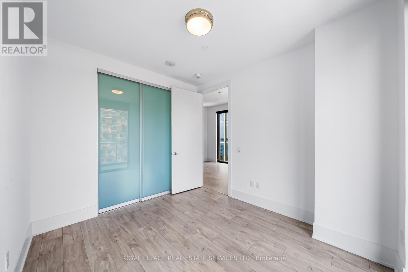 












922 - 118 MERCHANTS' WHARF

,
Toronto,




Ontario
M5A0L3

