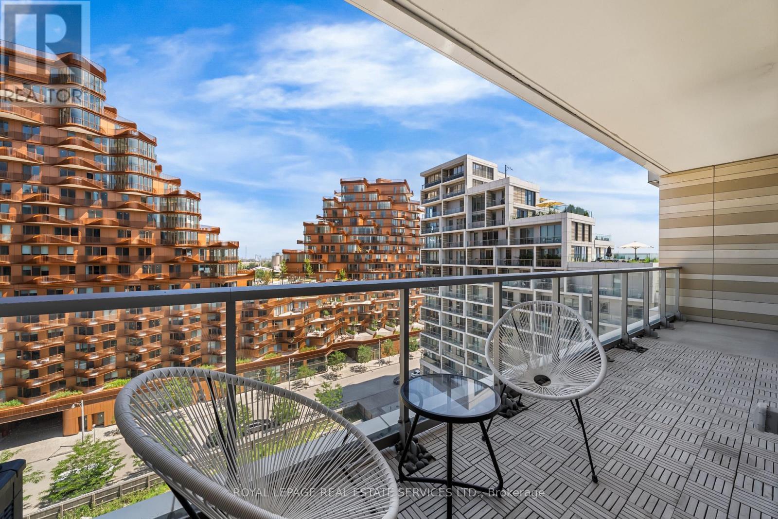 












922 - 118 MERCHANTS' WHARF

,
Toronto,




Ontario
M5A0L3

