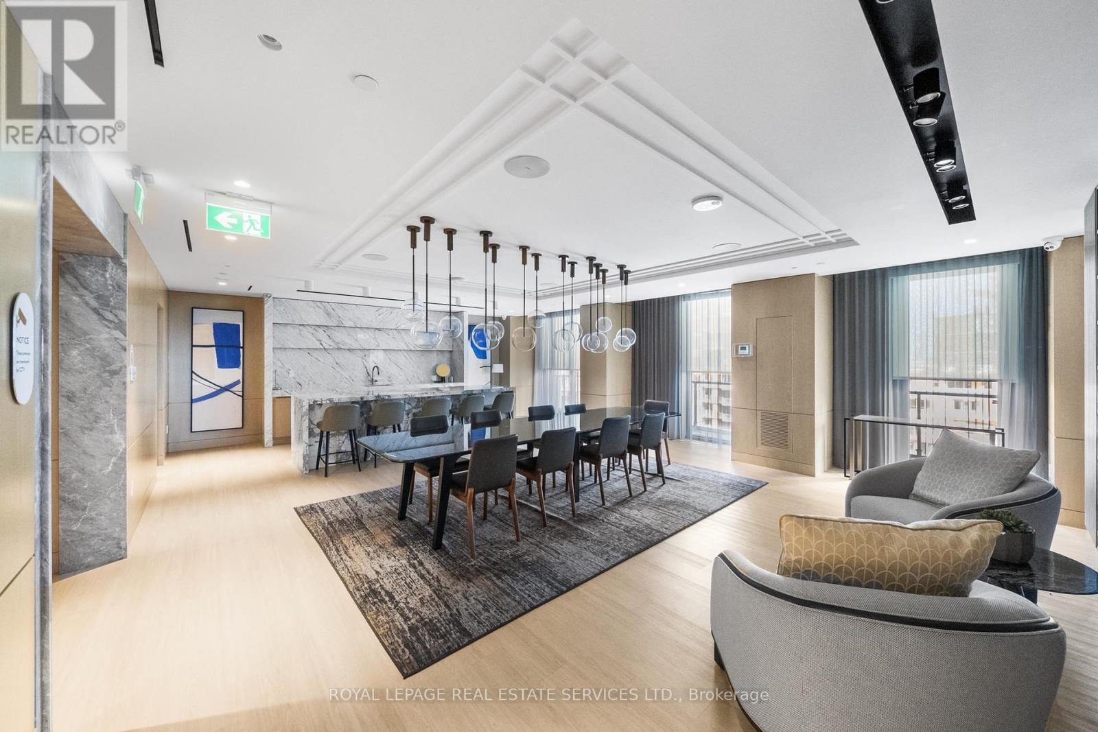 












922 - 118 MERCHANTS' WHARF

,
Toronto,




Ontario
M5A0L3

