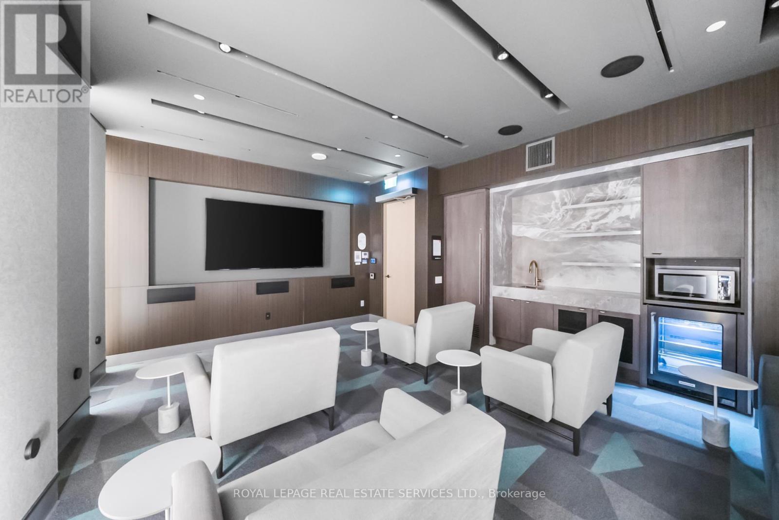 












922 - 118 MERCHANTS' WHARF

,
Toronto,




Ontario
M5A0L3

