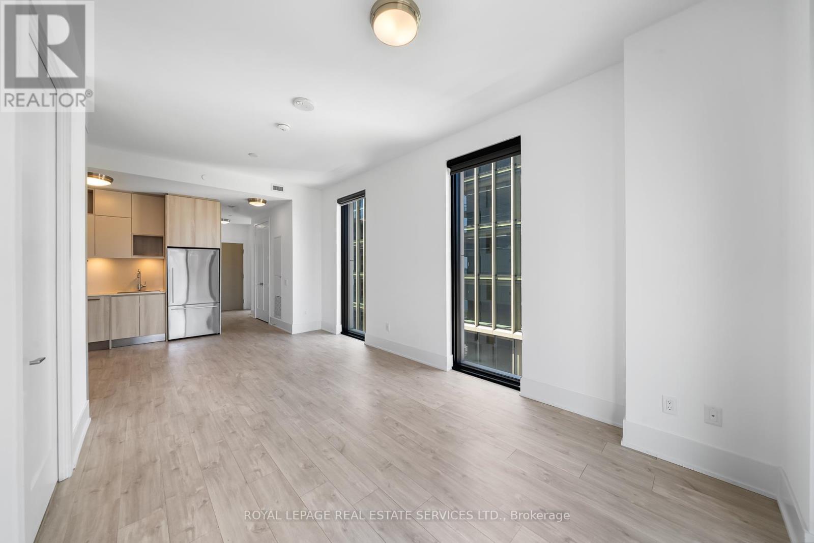 












922 - 118 MERCHANTS' WHARF

,
Toronto,




Ontario
M5A0L3

