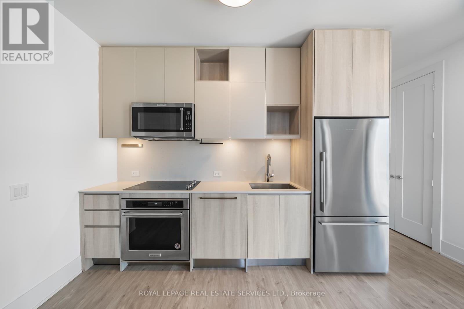 












922 - 118 MERCHANTS' WHARF

,
Toronto,




Ontario
M5A0L3

