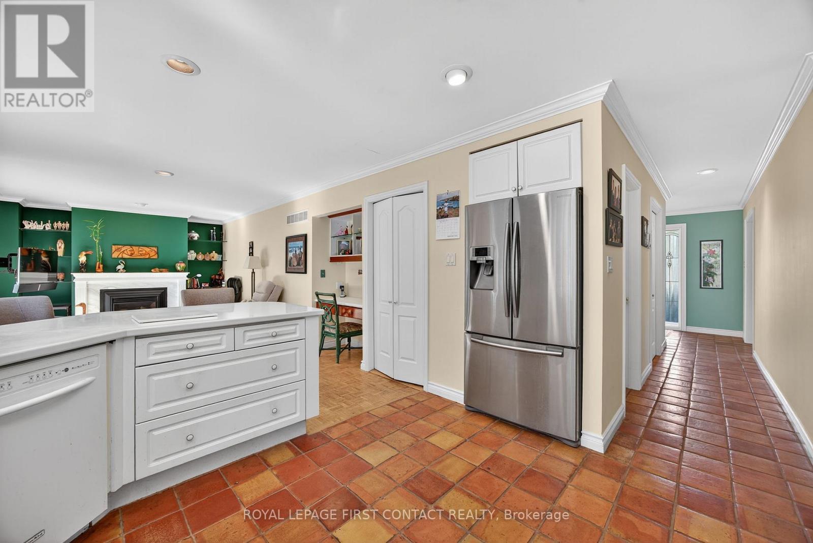 












7 MAPLECREST ROAD

,
Springwater,




Ontario
L9X0P8

