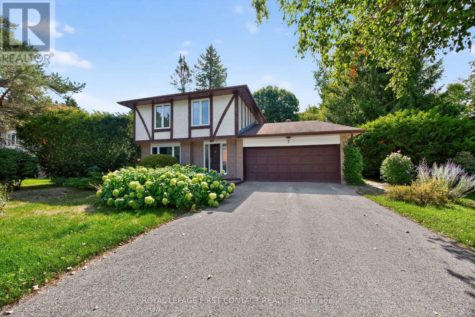 












7 MAPLECREST ROAD

,
Springwater,




Ontario
L9X0P8

