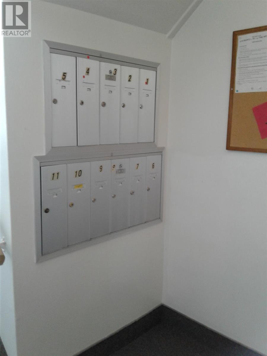 












2-115 Hillside DR N

,
Elliot Lake,




Ontario
P5A1W6

