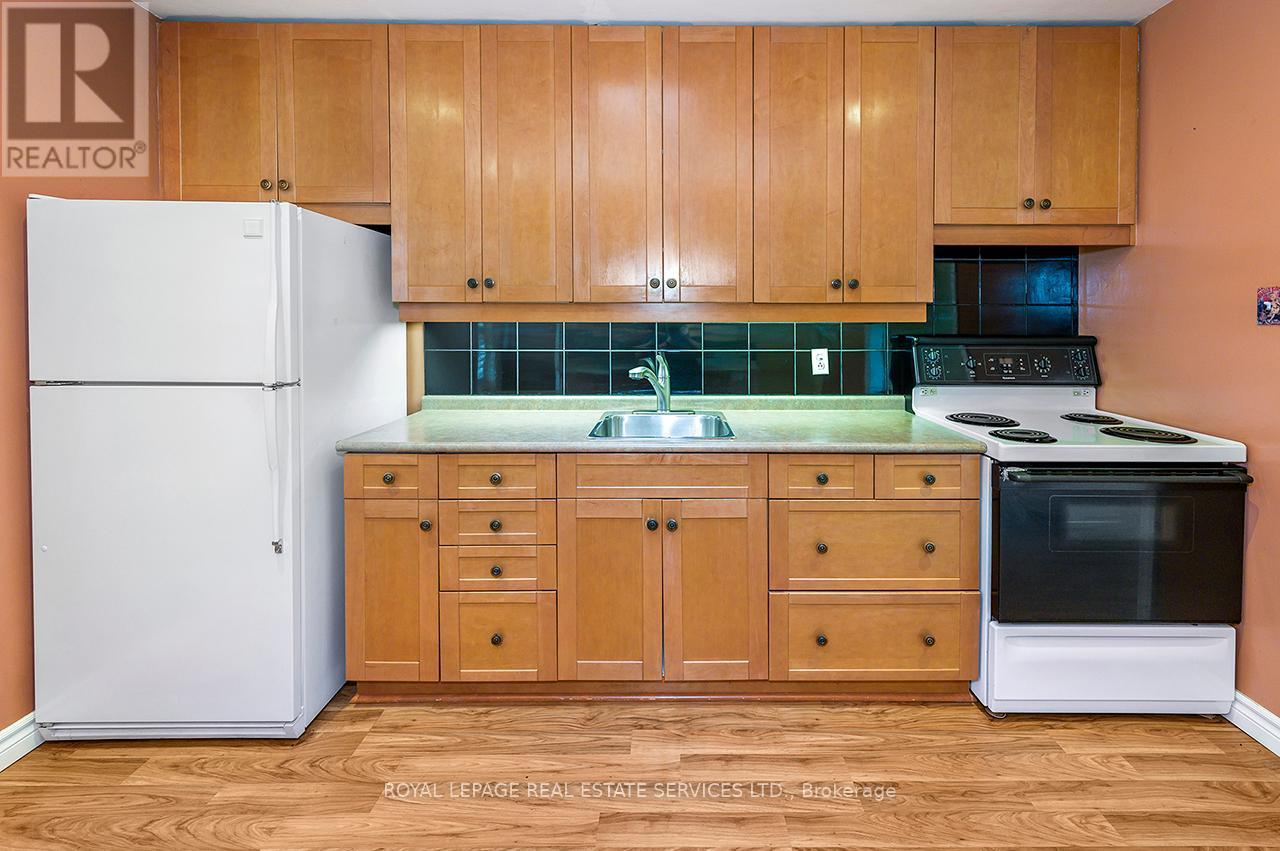 












340 LEONARD STREET

,
Caledon,




Ontario
L7E4Y7

