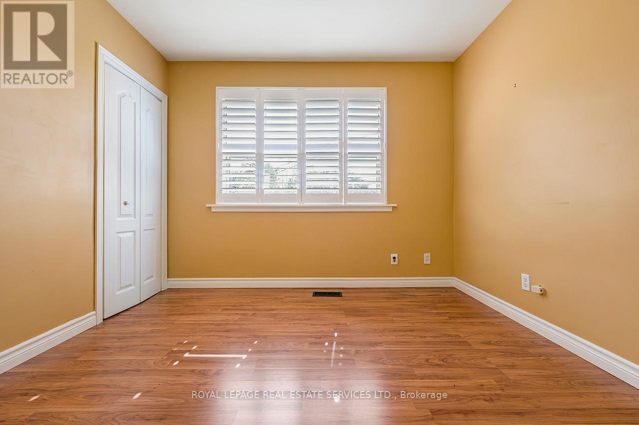 












340 LEONARD STREET

,
Caledon,




Ontario
L7E4Y7

