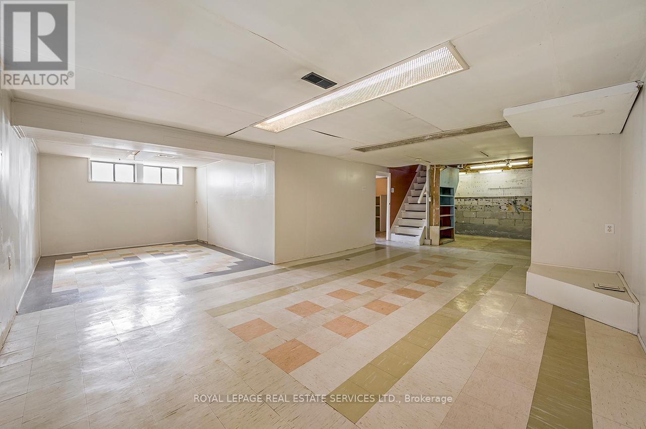 












340 LEONARD STREET

,
Caledon,




Ontario
L7E4Y7

