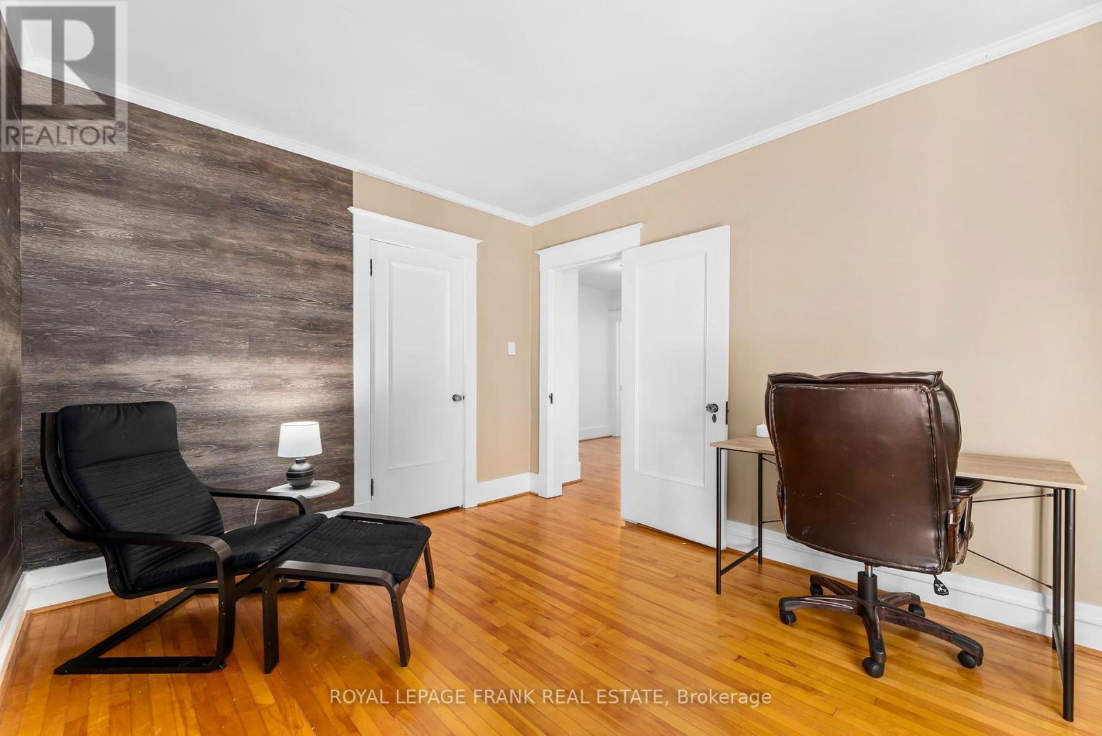 












30 LOWE STREET

,
Clarington (Bowmanville),




Ontario
L1C1X5

