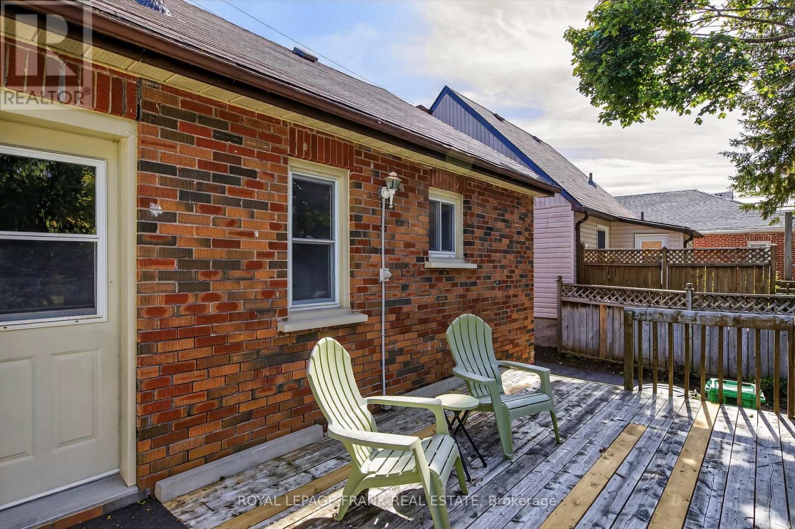 












859 GEORGE STREET N

,
Peterborough (Northcrest Ward 5),




Ontario
K9H3T6


