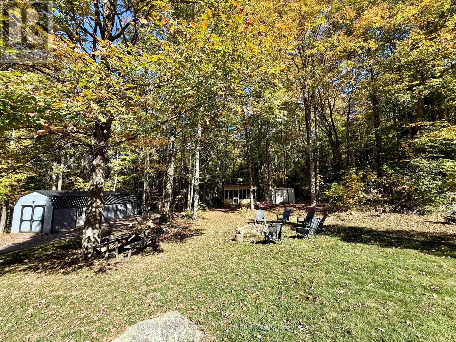 












393 DOE LAKE ROAD

,
Armour,




Ontario
P0A1J0

