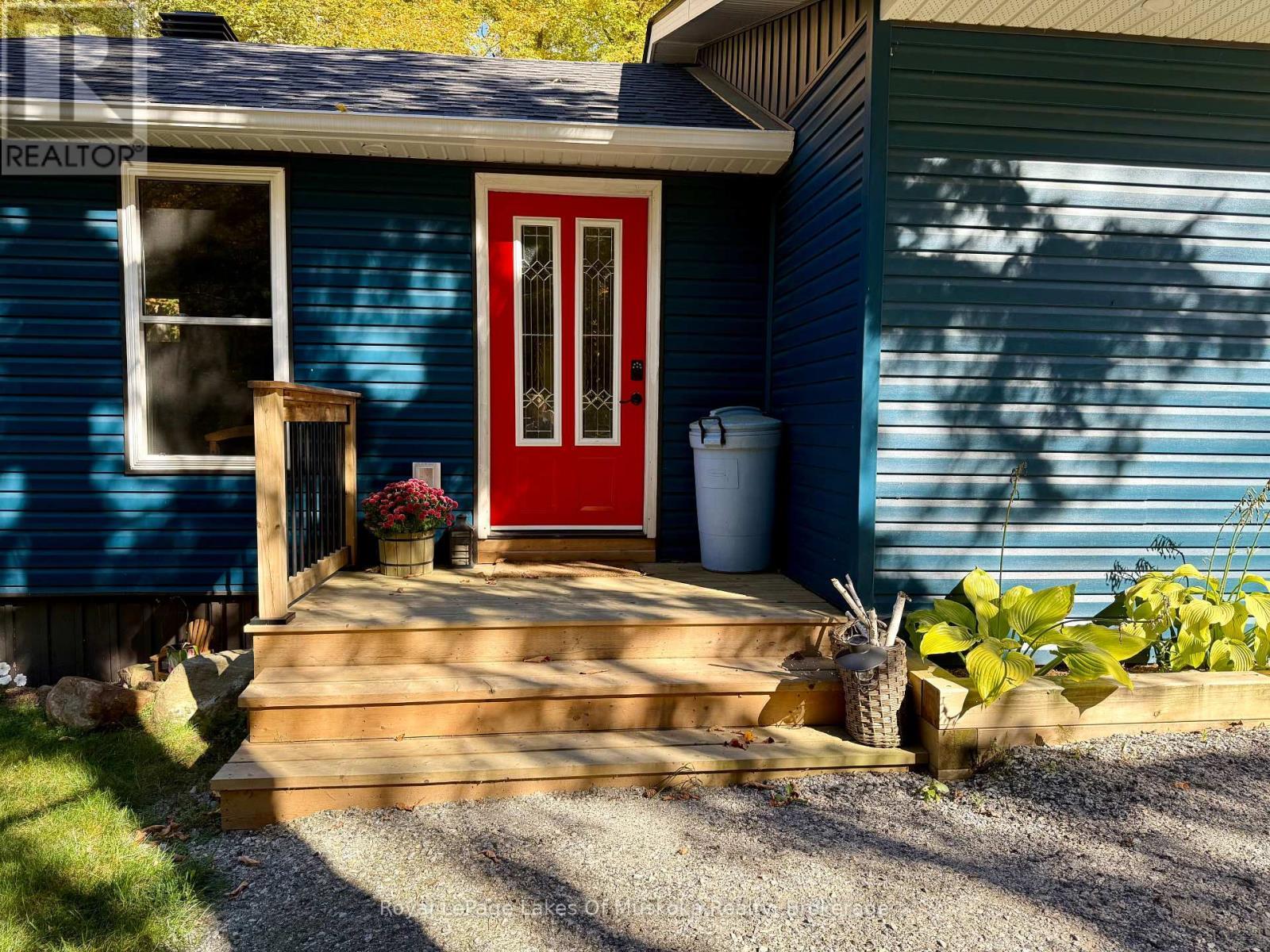 












393 DOE LAKE ROAD

,
Armour,




Ontario
P0A1J0

