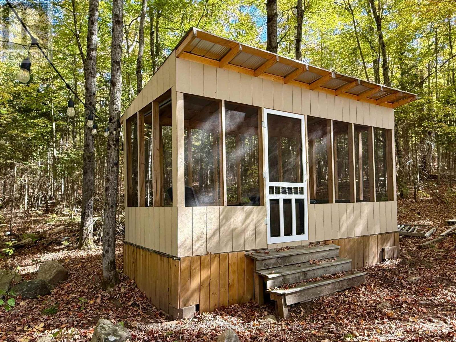 












393 DOE LAKE ROAD

,
Armour,




Ontario
P0A1J0

