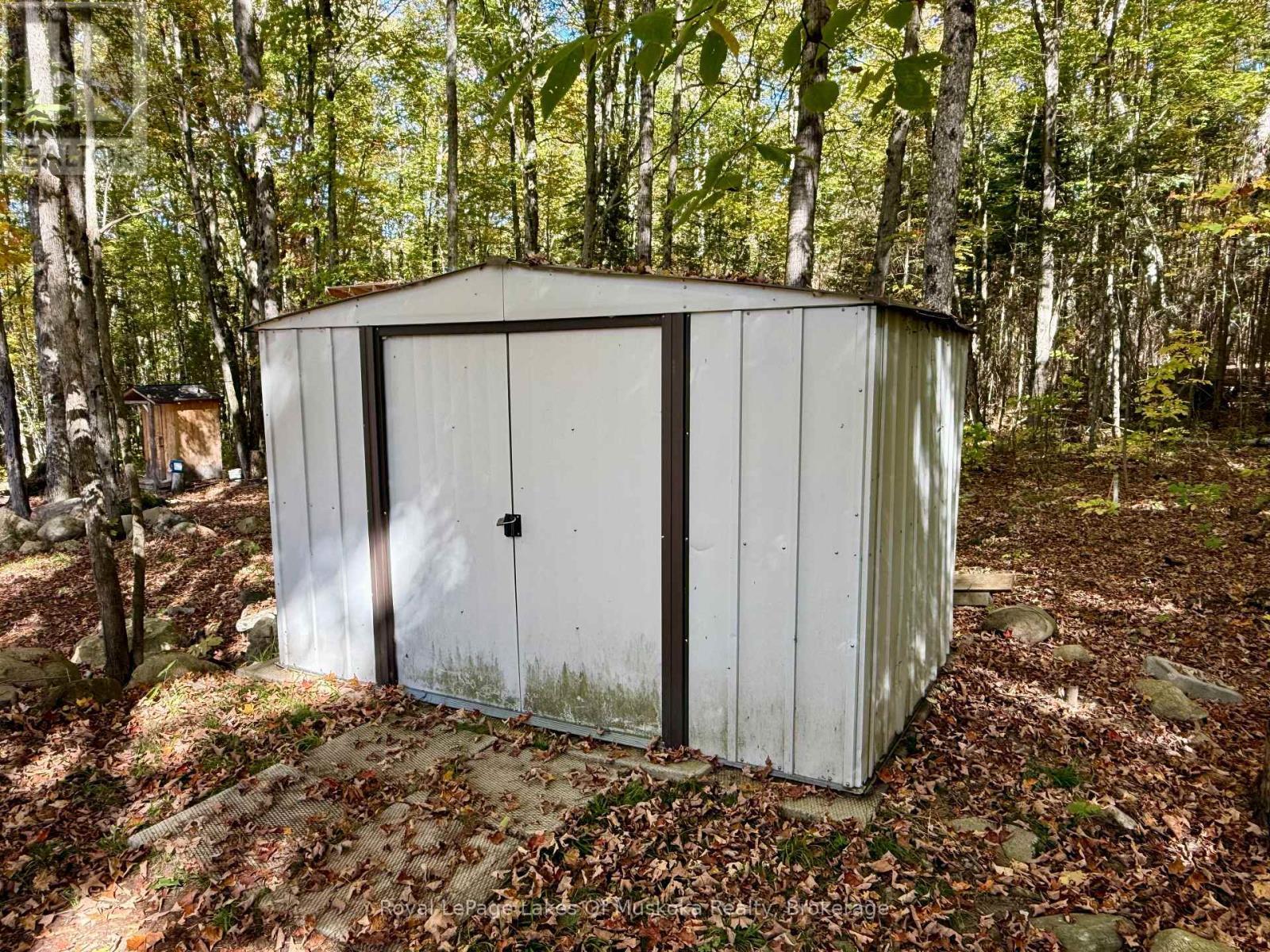 












393 DOE LAKE ROAD

,
Armour,




Ontario
P0A1J0

